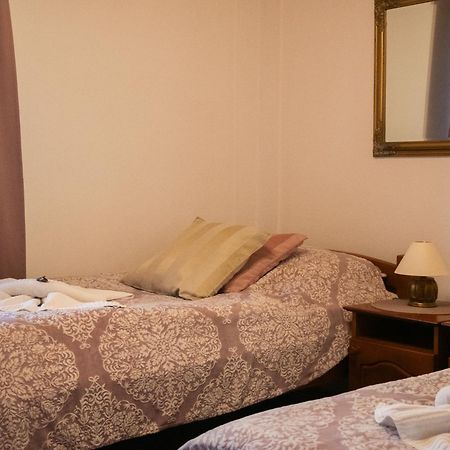 Готель U Krba Нітра Екстер'єр фото